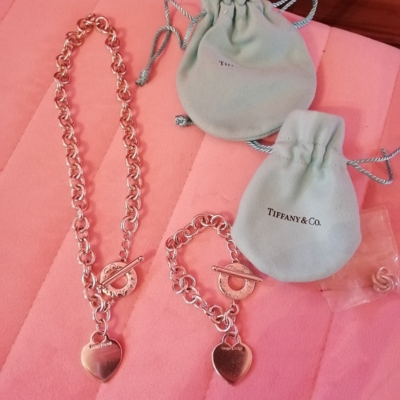 ** SOLD ** TIFFANY & CO Vintage Toggle Heart Tag Necklace and Bracelet Set 🩷 - Picture 1 of 6